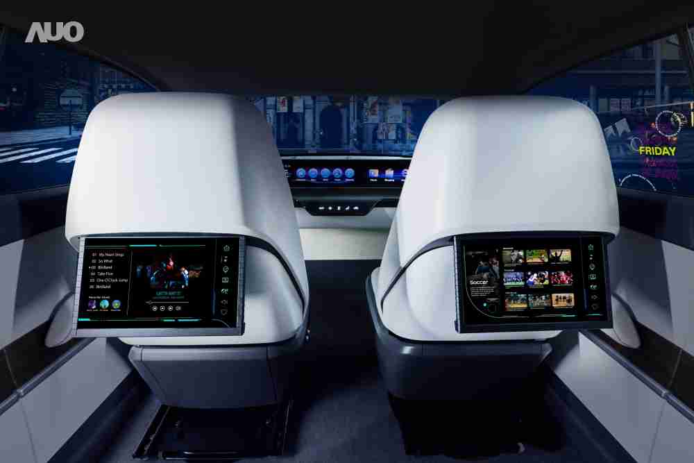 蓝狮在线新一代Smart Cockpit 2024，，以Micro LED先进显示技术优势，，，创建〝可卷式后座娱乐显示器〞，，，，仅在互动时才显示出所需画面及信息，，扩充更丰富的娱乐和交互信息服务，，，，获国际奖项荣耀